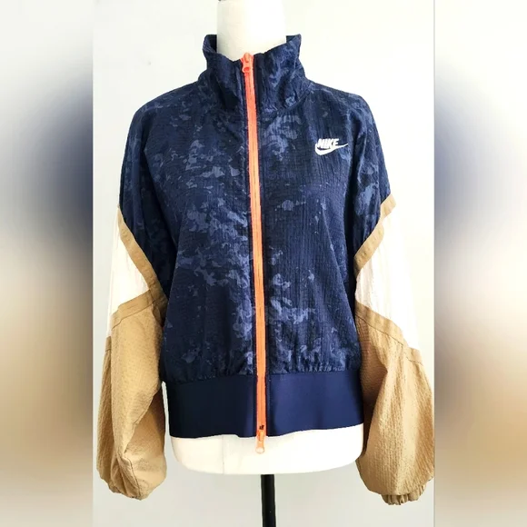 NIKE LOOSE FIT Women Jacket Size M Blue Long Sleeve Zip Pockets Nylon - Picture 2 of 15
